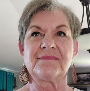 Meet your Posher, Arlene